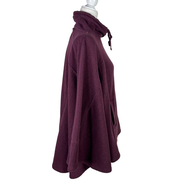 UGG Women's‎ Size XS/S Charlynne Poncho Maroon Cowl Neck Fleece Poncho - Picture 2 of 9